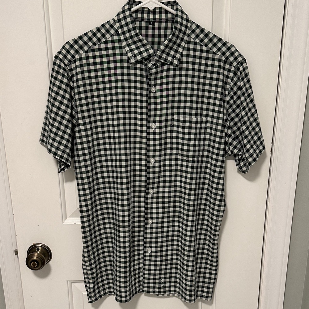 State and Liberty checkered short sleeve button down